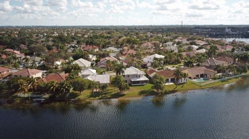 Florida homeowners insurance - homes in Florida on coastline