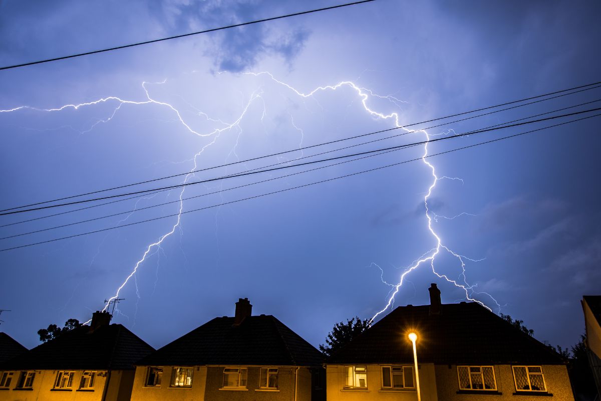 Lightning insurance - Storm - Lightning homes