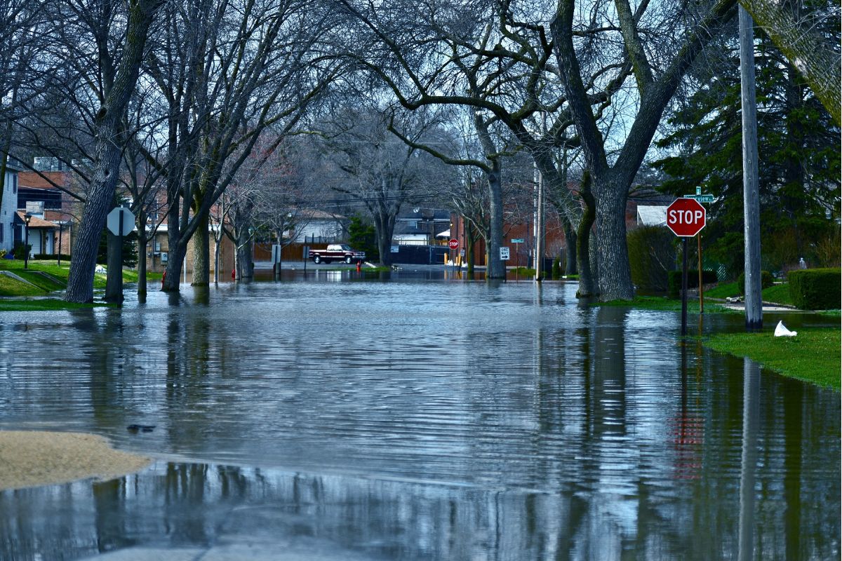 Flood insurance - Flooded streets and homes