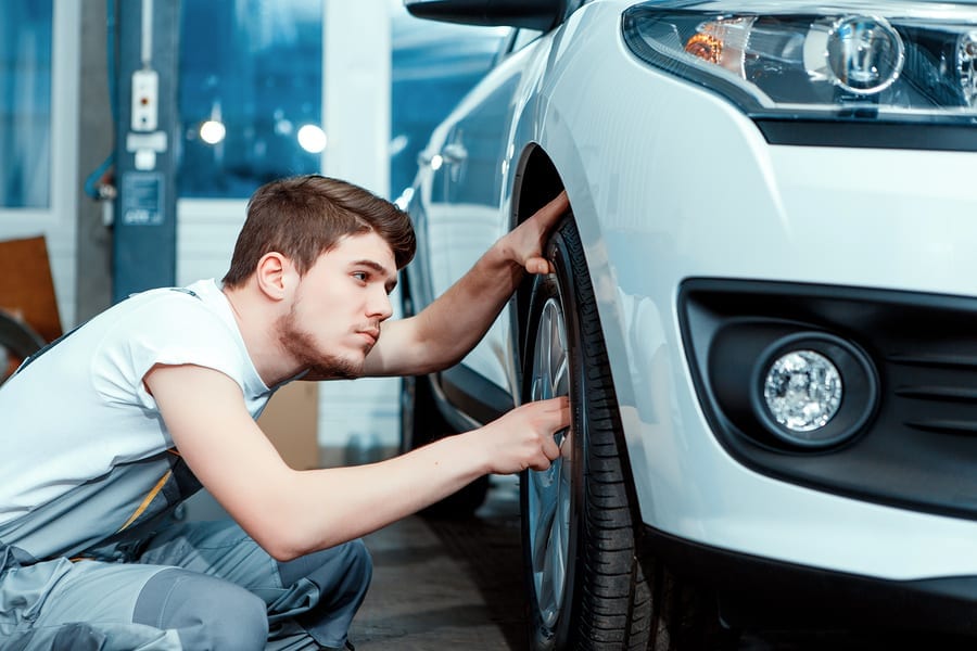 Car mechanic auto insurance claims