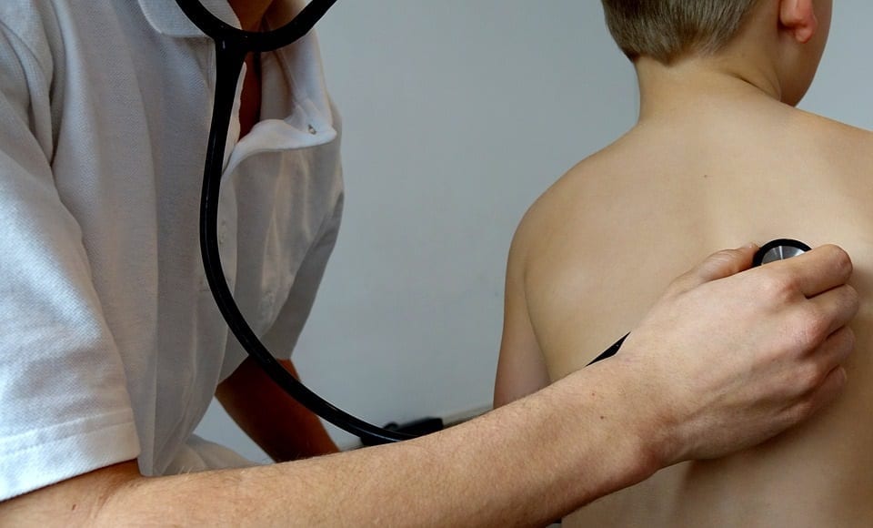 Kids Health Insurance - Doctor, child, stethoscope
