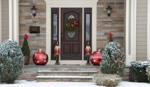 Christmas homeowners insurance claims - House decorated for christmas