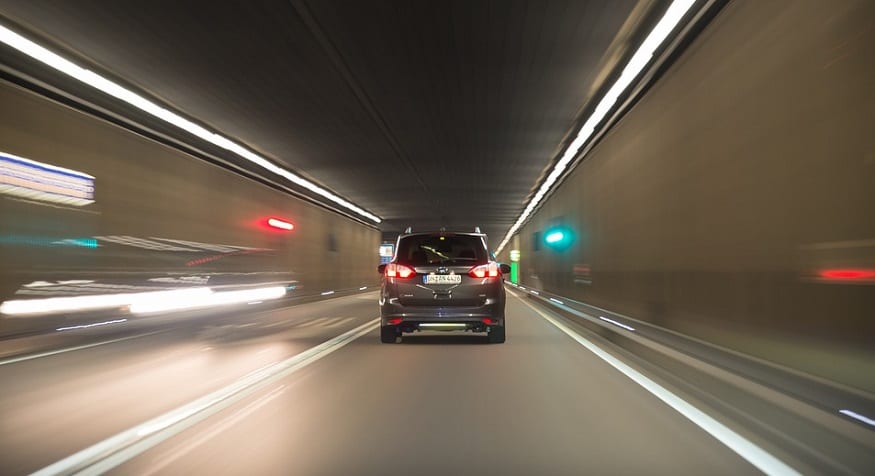 Self-driving cars - Vehicle in Tunnel