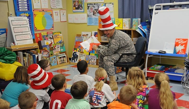 Farmers Insurance Celebrates Dr. Seuss' brithday - students