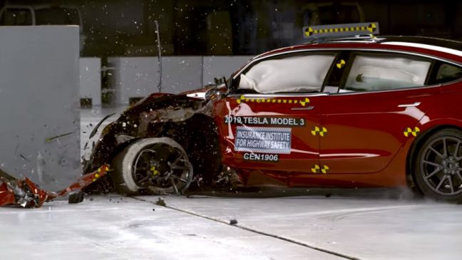 2019 Tesla Model 3 driver-side small overlap IIHS crash test YouTube