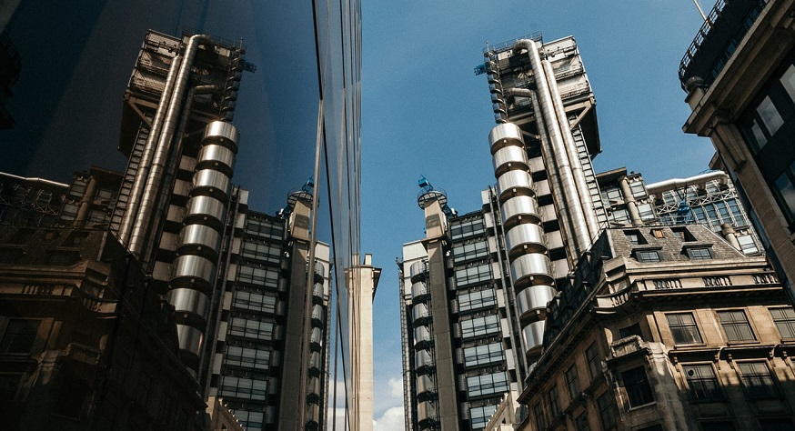 Electronic insurance exchange - Lloyd's of London Building