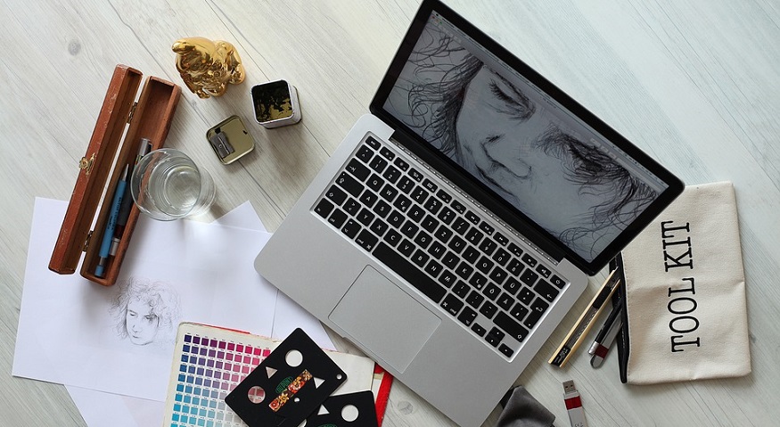 Graphic Designer Insurance - Computer graphic desgin