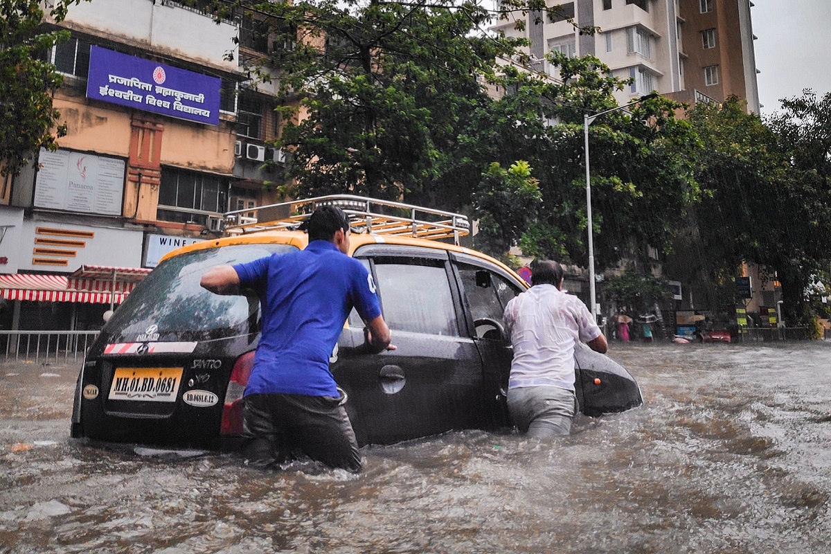 Insurance companies - flooded streets in china