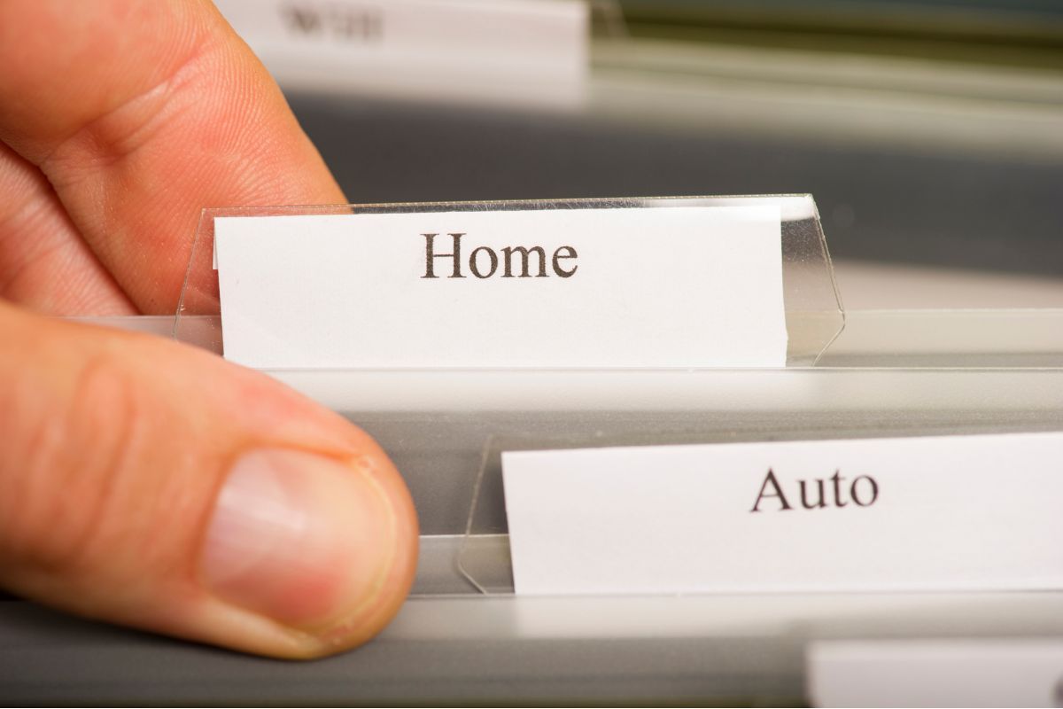 Home insurance and auto insurance - files