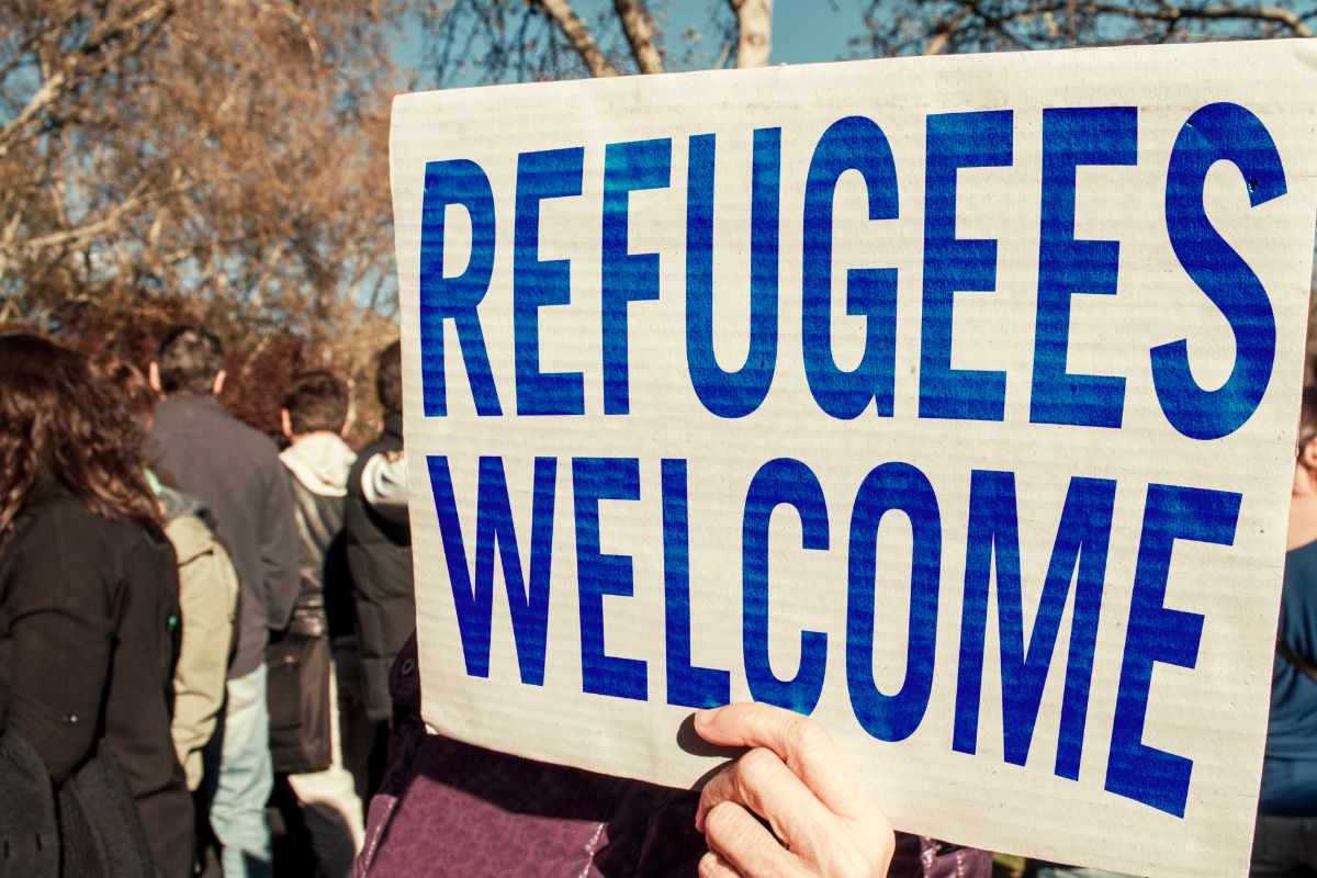 Health Insurance refugees welcome sign