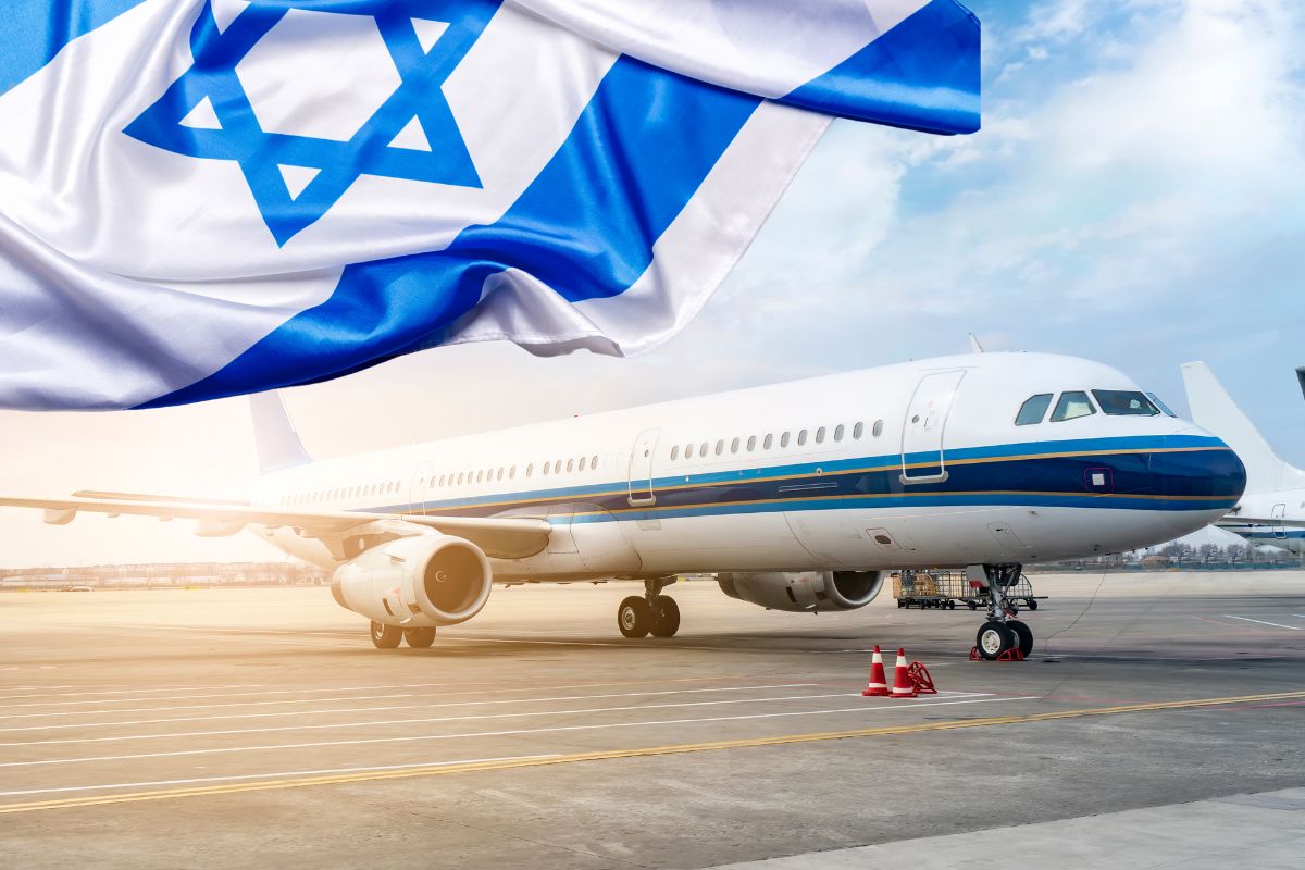 War insurance - Israel Flag - Airplane